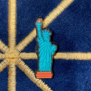 Crocs “Statue of Liberty” Charm
